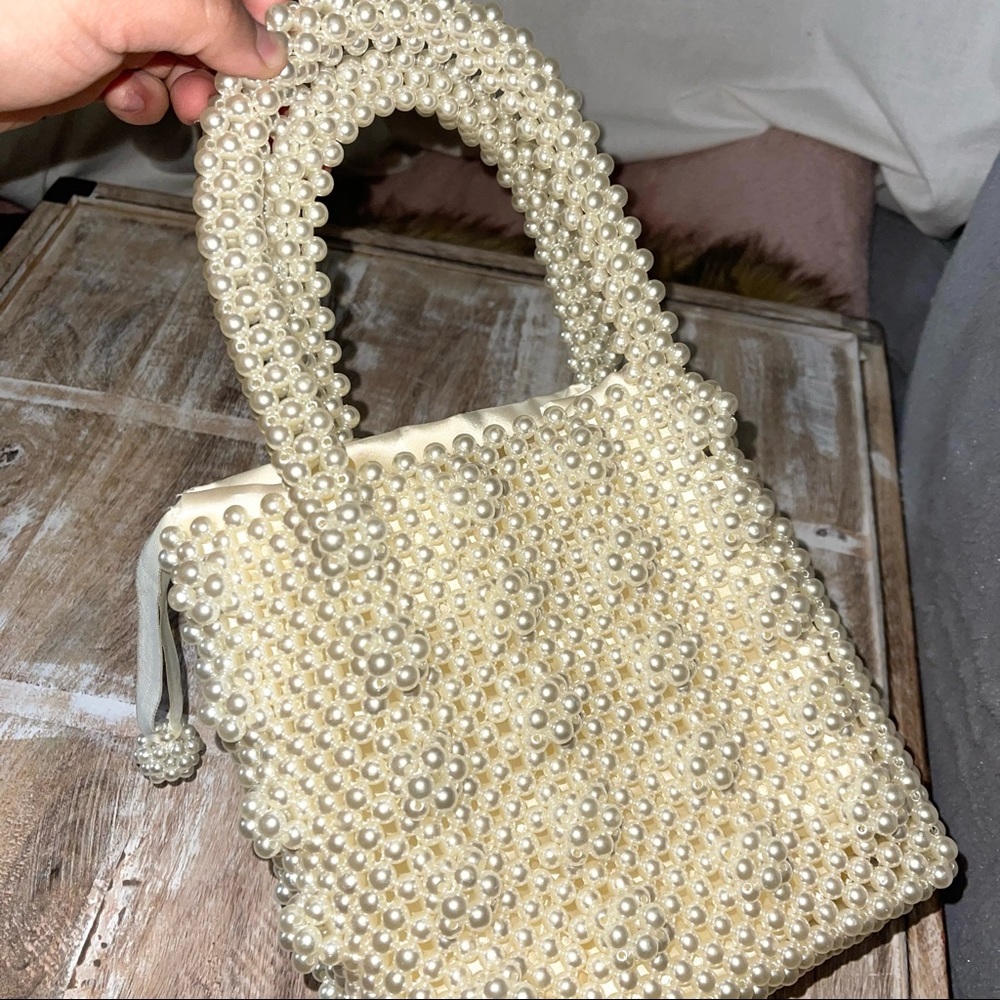 NWT Faux Beaded Pearl Handbag - Picture 5 of 9